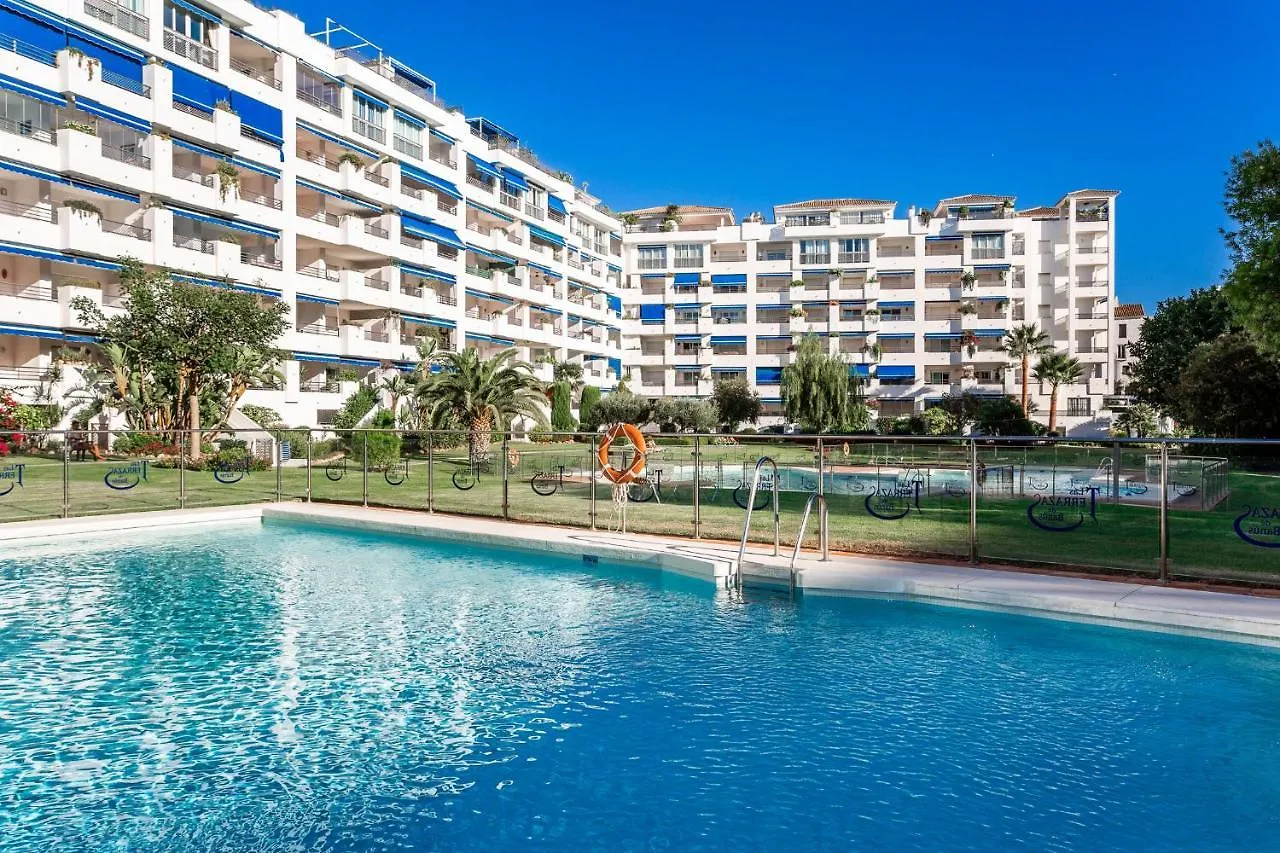 Apartment By Riva - Chic, Contemporary Studio In Puerto Banus Gardens Marbella Spain