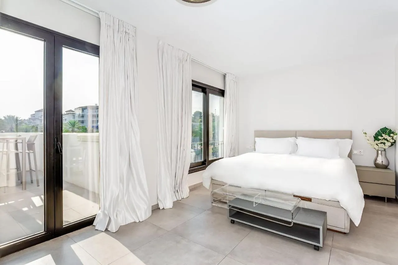 By Riva - Chic, Contemporary Studio In Puerto Banus Gardens Marbella 0*,